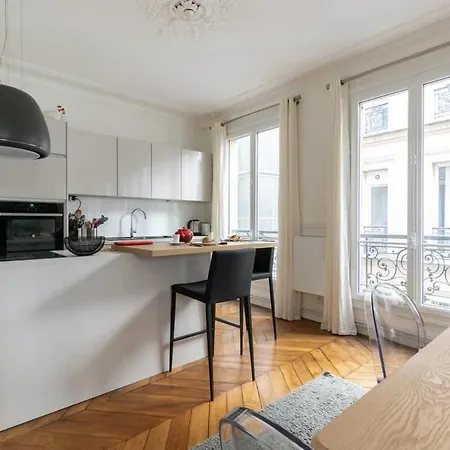 Superbe Haussmannien Au Coeur De *
